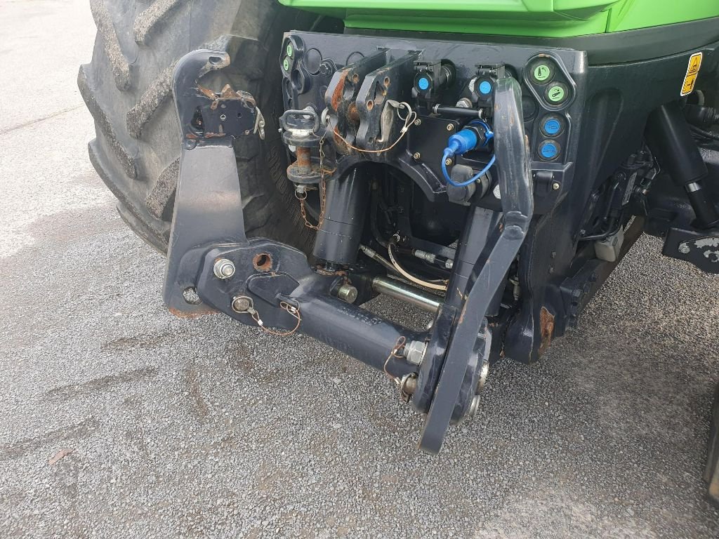 Traktor типа Deutz-Fahr AGROTRON 9340 TTV, Gebrauchtmaschine в DOMFRONT (Фотография 4)