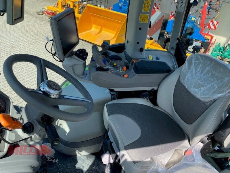 Traktor of the type Deutz-Fahr Agrotron 9340 TTV, Neumaschine in Elsteraue-Bornitz (Picture 5)