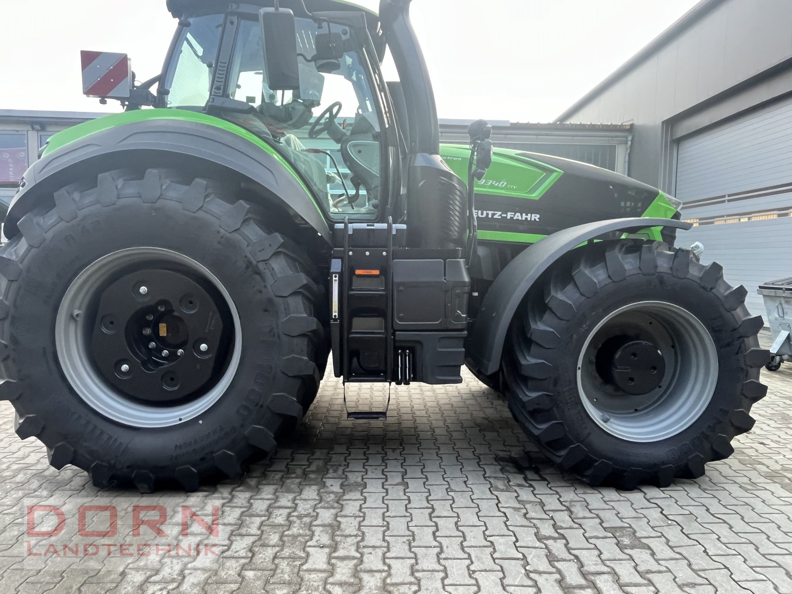 Traktor του τύπου Deutz-Fahr Agrotron 9340 TTV, Neumaschine σε Bruckberg (Φωτογραφία 2)