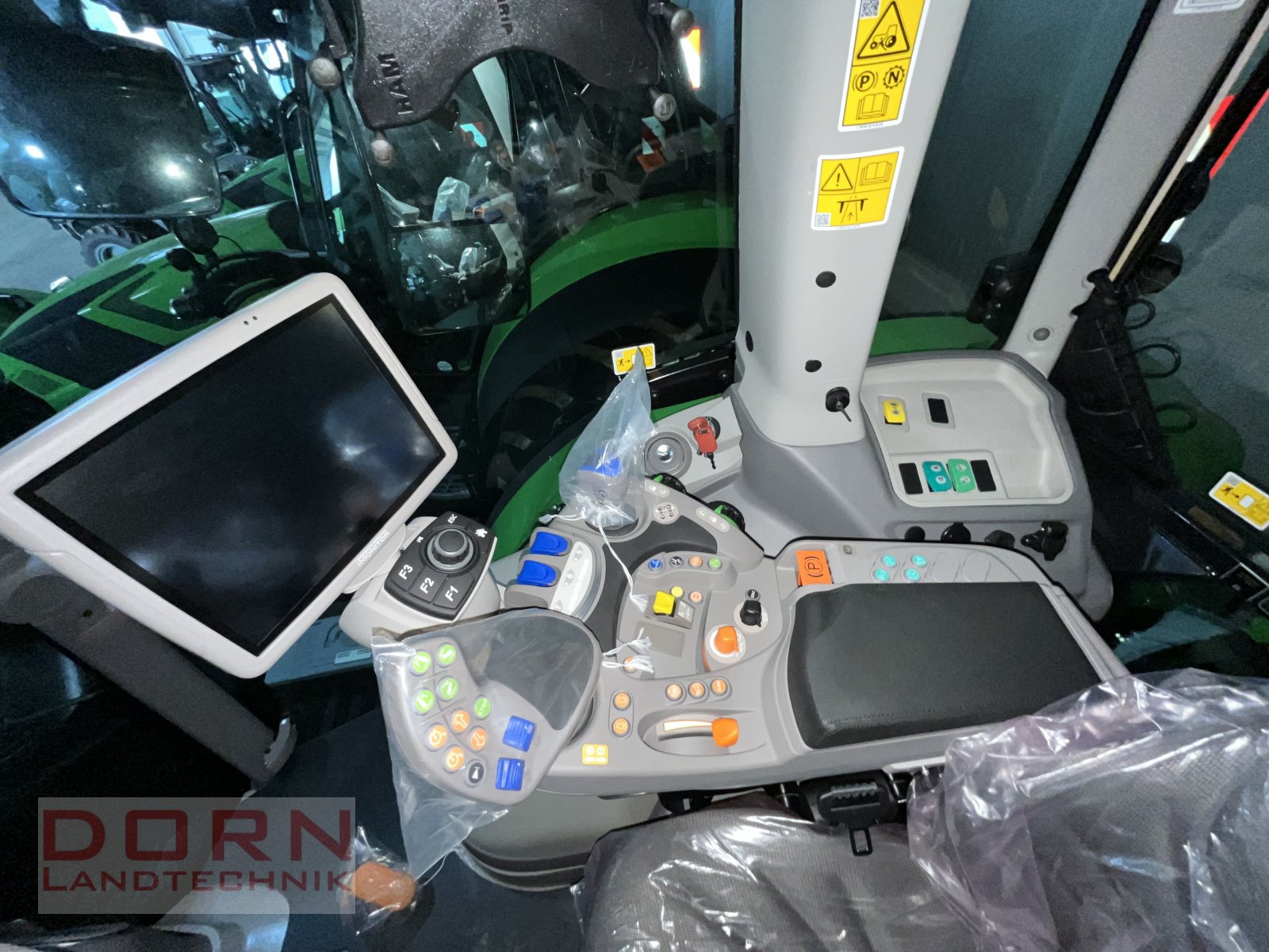 Traktor του τύπου Deutz-Fahr Agrotron 9340 TTV, Neumaschine σε Bruckberg (Φωτογραφία 6)