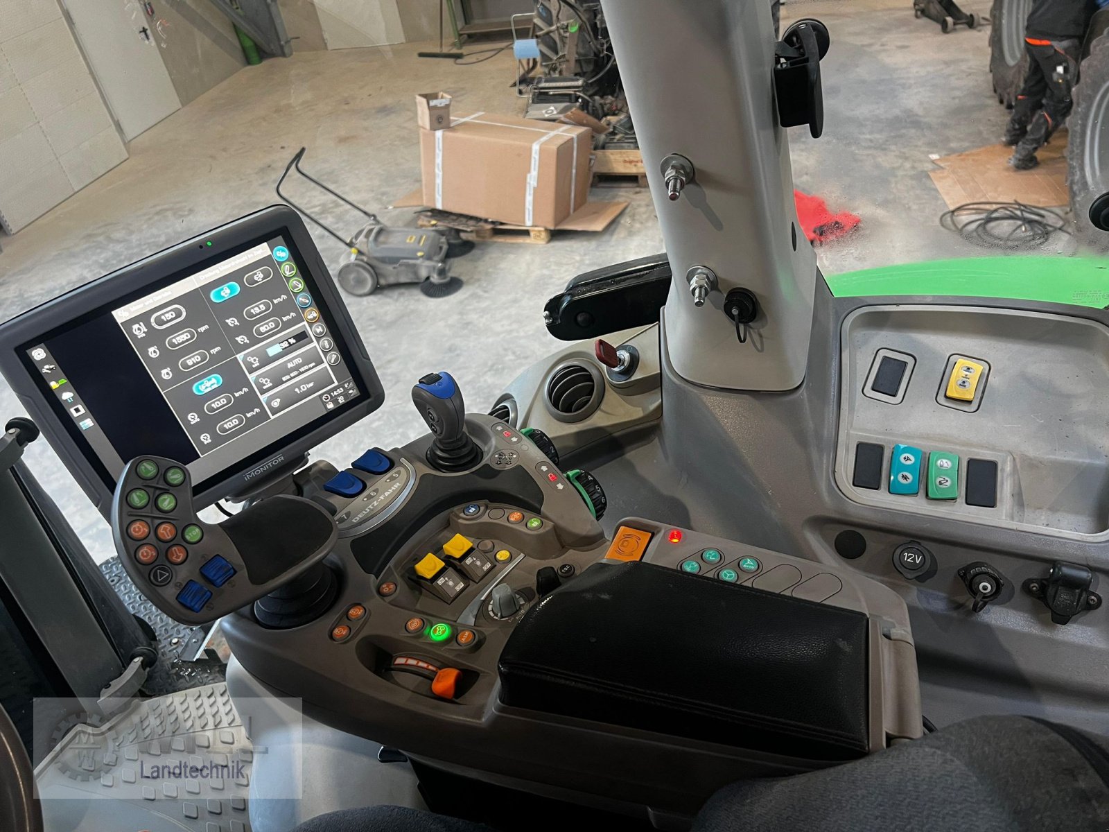 Traktor typu Deutz-Fahr Agrotron 9340 TTV, Gebrauchtmaschine v Rudendorf (Obrázek 8)