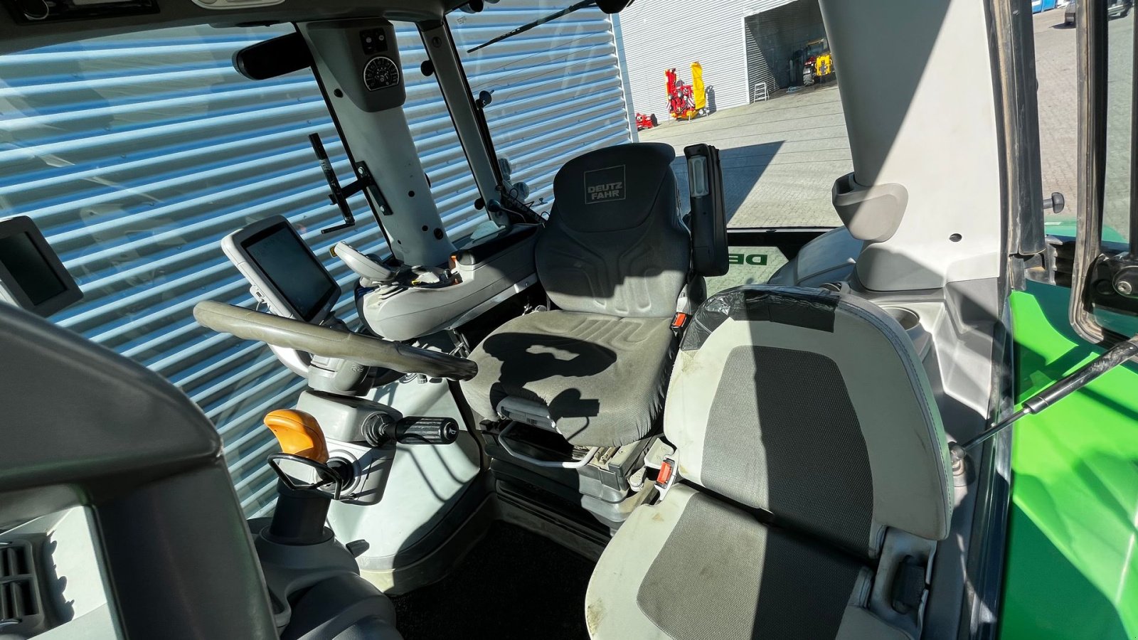 Traktor of the type Deutz-Fahr Agrotron 9340, Gebrauchtmaschine in Horsens (Picture 11)