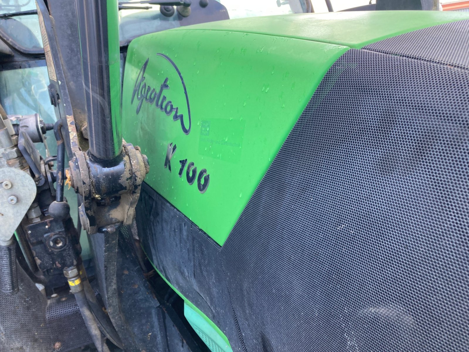 Traktor от тип Deutz-Fahr Agrotron K 100, Gebrauchtmaschine в Wülfershausen an der Saale (Снимка 7)