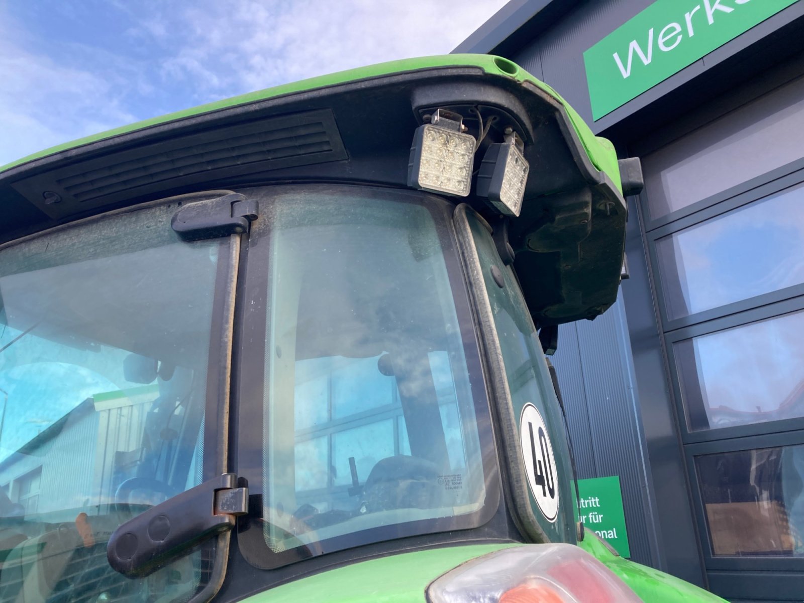 Traktor от тип Deutz-Fahr Agrotron K 100, Gebrauchtmaschine в Wülfershausen an der Saale (Снимка 16)