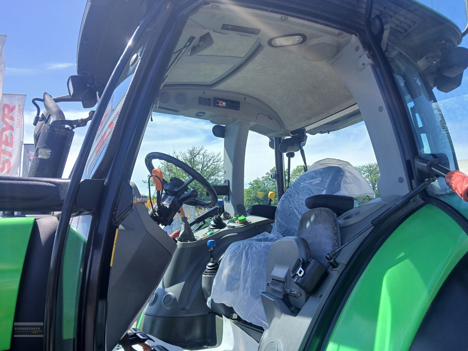 Traktor van het type Deutz-Fahr Agrotron K 110, Gebrauchtmaschine in Aurolzmünster (Foto 12)