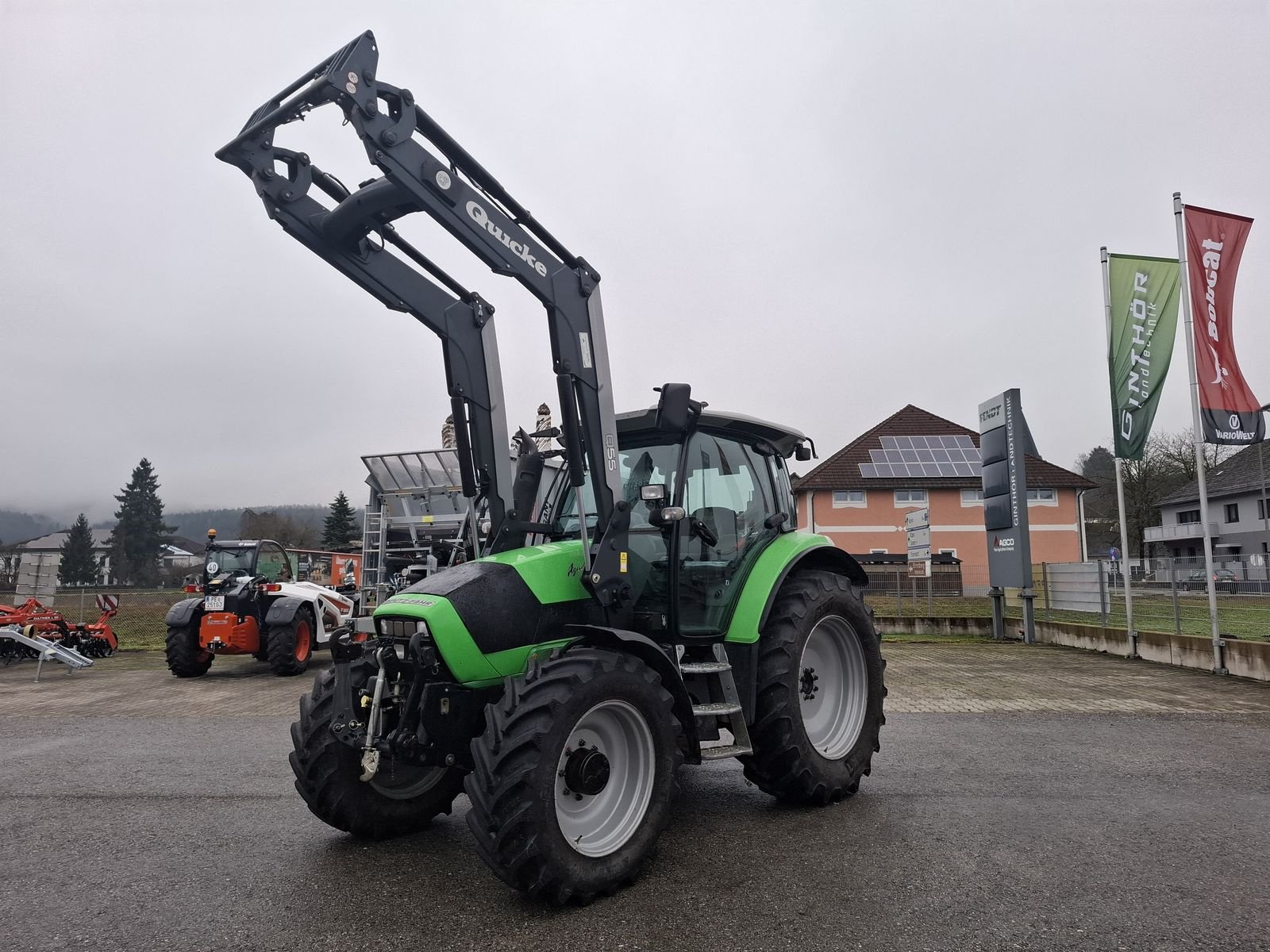 Traktor типа Deutz-Fahr Agrotron K 410 Premium Plus, Gebrauchtmaschine в Saxen (Фотография 1)