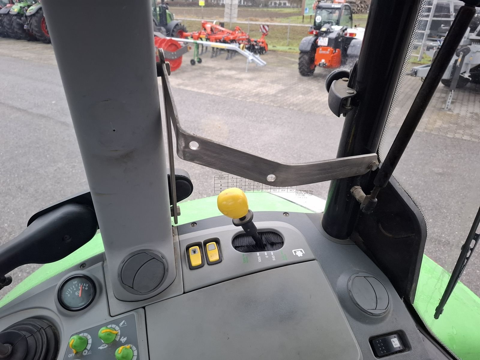 Traktor типа Deutz-Fahr Agrotron K 410 Premium Plus, Gebrauchtmaschine в Saxen (Фотография 21)