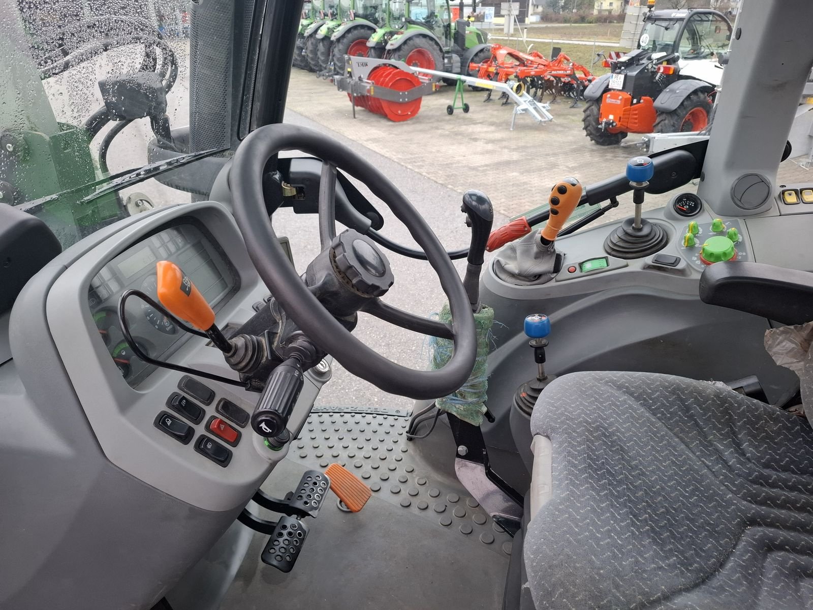 Traktor типа Deutz-Fahr Agrotron K 410 Premium Plus, Gebrauchtmaschine в Saxen (Фотография 19)