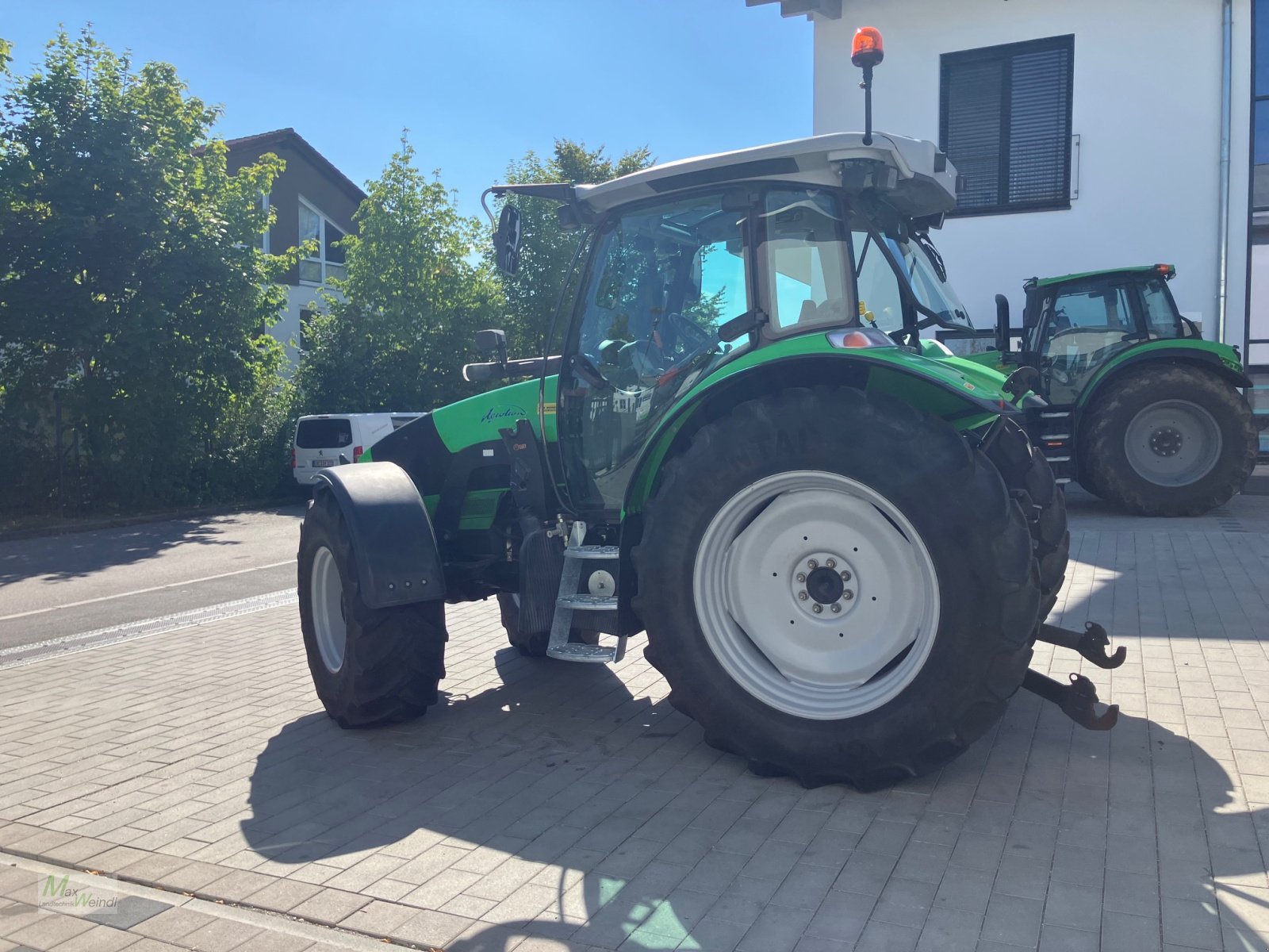 Traktor van het type Deutz-Fahr Agrotron K 410, Gebrauchtmaschine in Markt Schwaben (Foto 4)