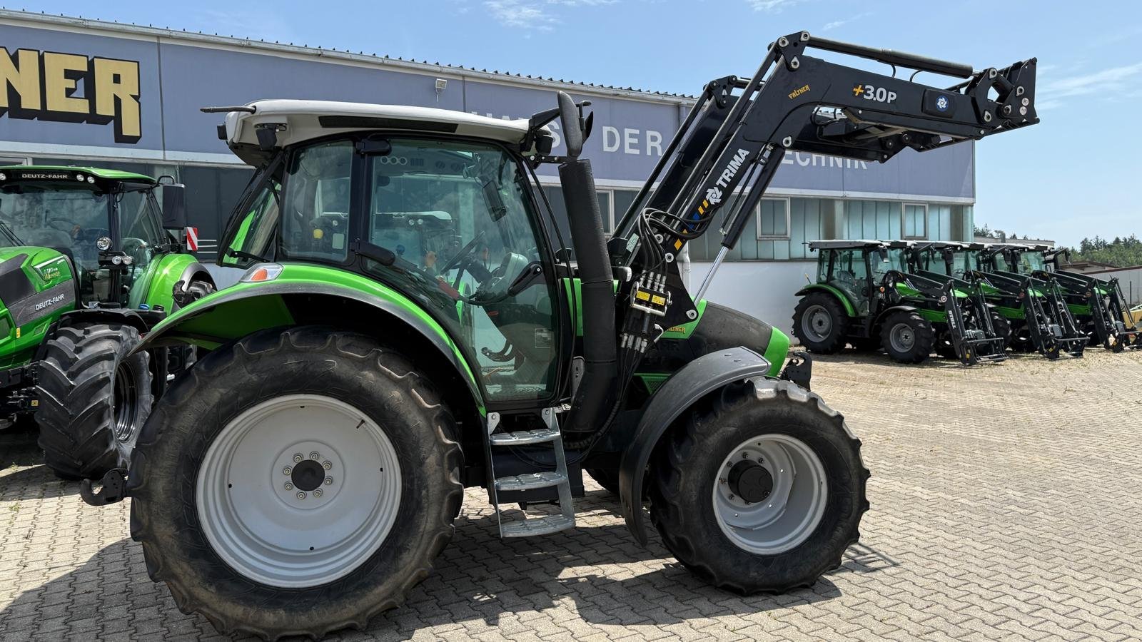 Traktor of the type Deutz-Fahr Agrotron K 410, Gebrauchtmaschine in Hauzenberg  (Picture 1)