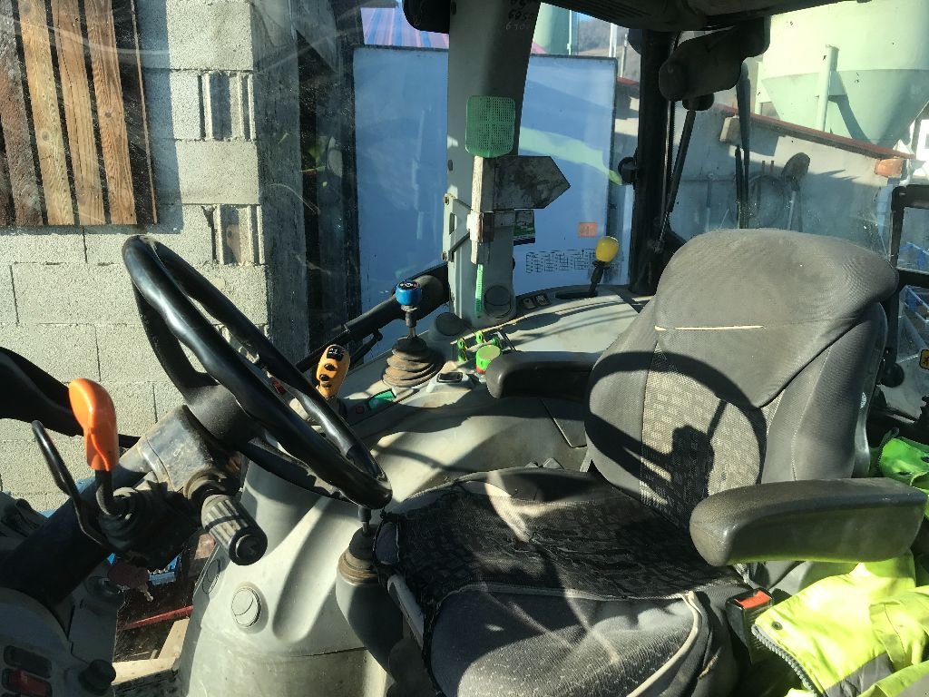 Traktor типа Deutz-Fahr AGROTRON K 420, Gebrauchtmaschine в ST MARTIN EN HAUT (Фотография 3)