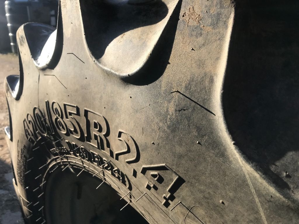 Traktor типа Deutz-Fahr AGROTRON K 420, Gebrauchtmaschine в ST MARTIN EN HAUT (Фотография 5)