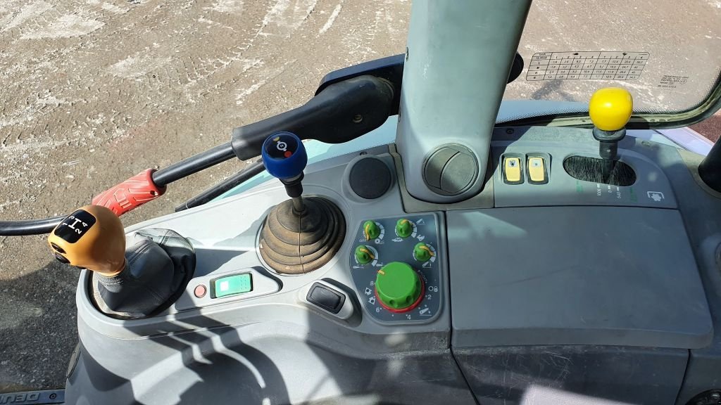 Traktor типа Deutz-Fahr AGROTRON K 420, Gebrauchtmaschine в CIVENS (Фотография 10)
