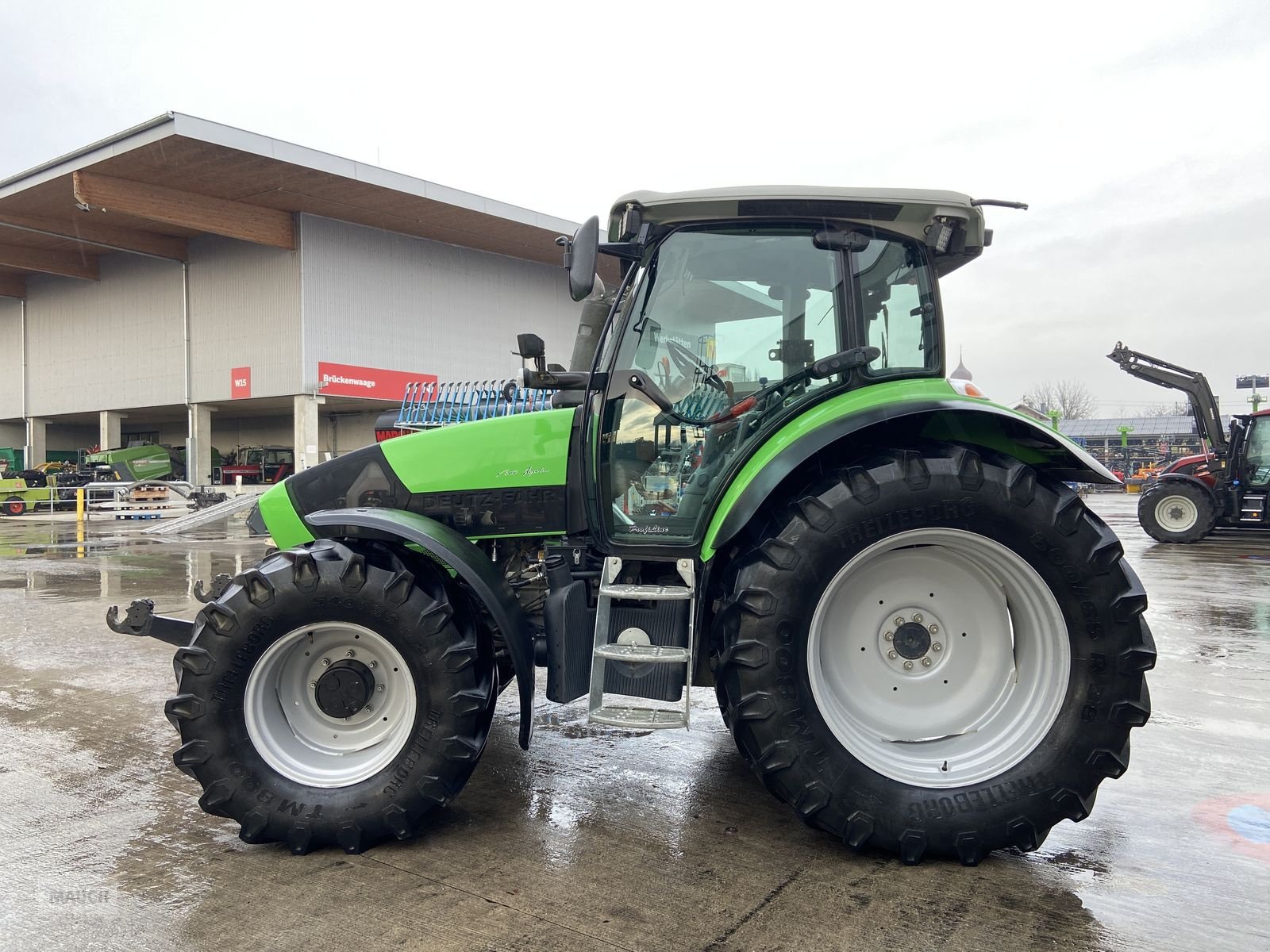 Traktor типа Deutz-Fahr Agrotron K 430 Premium, Gebrauchtmaschine в Burgkirchen (Фотография 10)
