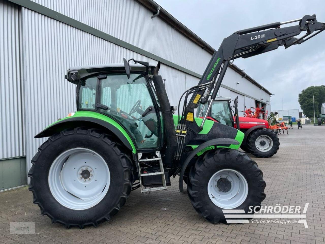 Traktor typu Deutz-Fahr AGROTRON K 430, Gebrauchtmaschine v Wildeshausen (Obrázek 2)