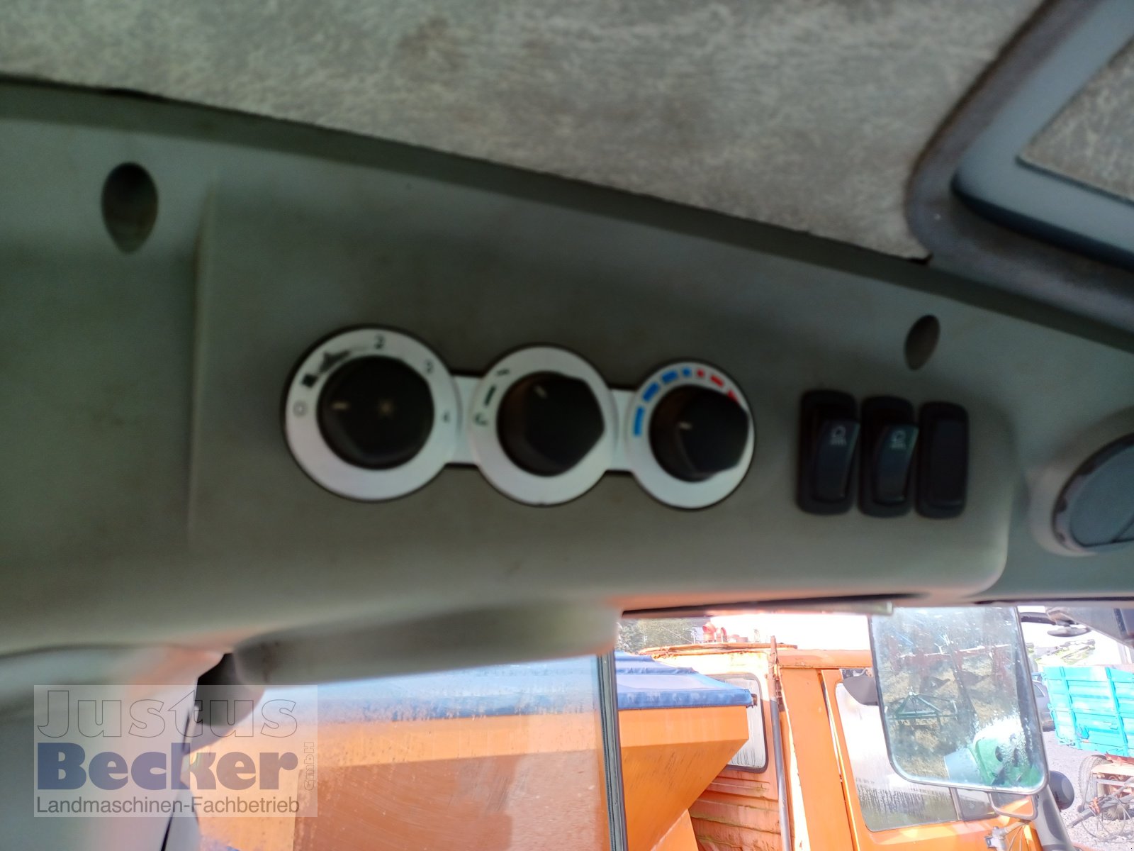 Traktor от тип Deutz-Fahr Agrotron K90, Gebrauchtmaschine в Weimar-Niederwalgern (Снимка 12)