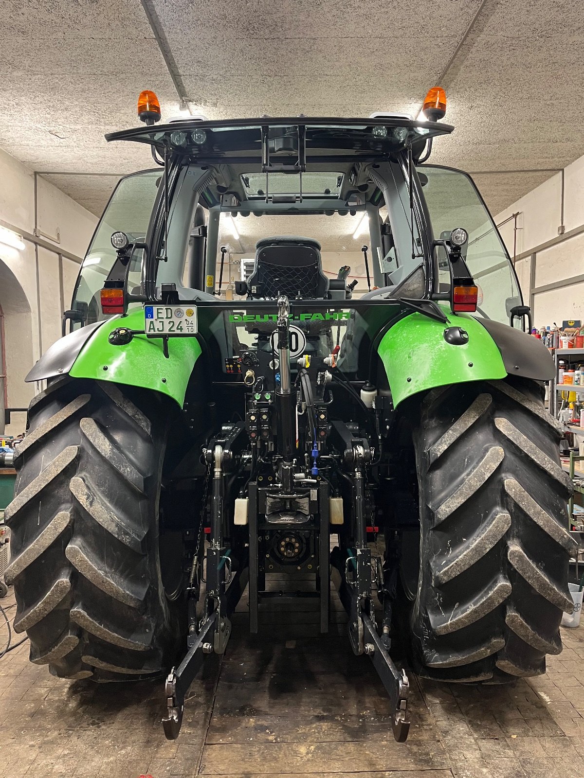 Traktor of the type Deutz-Fahr Agrotron M 625 Profiline, Gebrauchtmaschine in Erding (Picture 3)