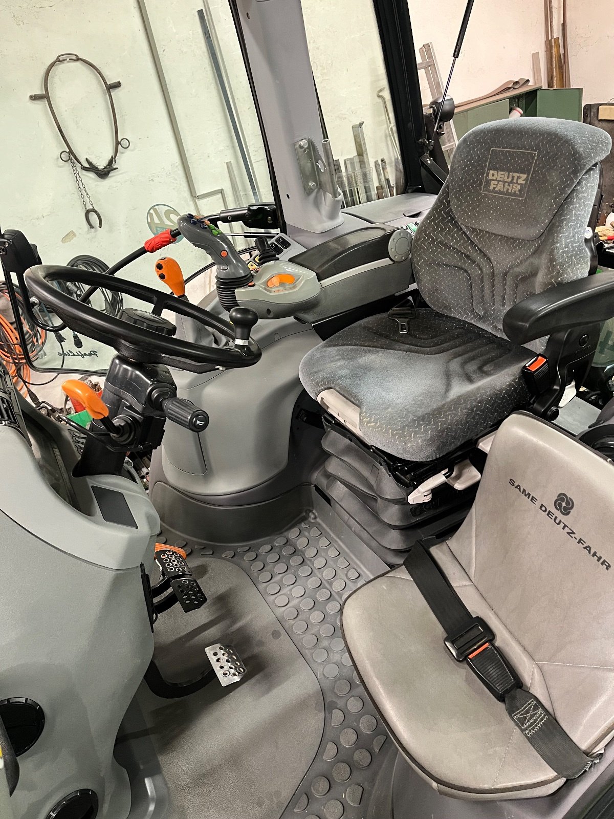 Traktor of the type Deutz-Fahr Agrotron M 625 Profiline, Gebrauchtmaschine in Erding (Picture 9)