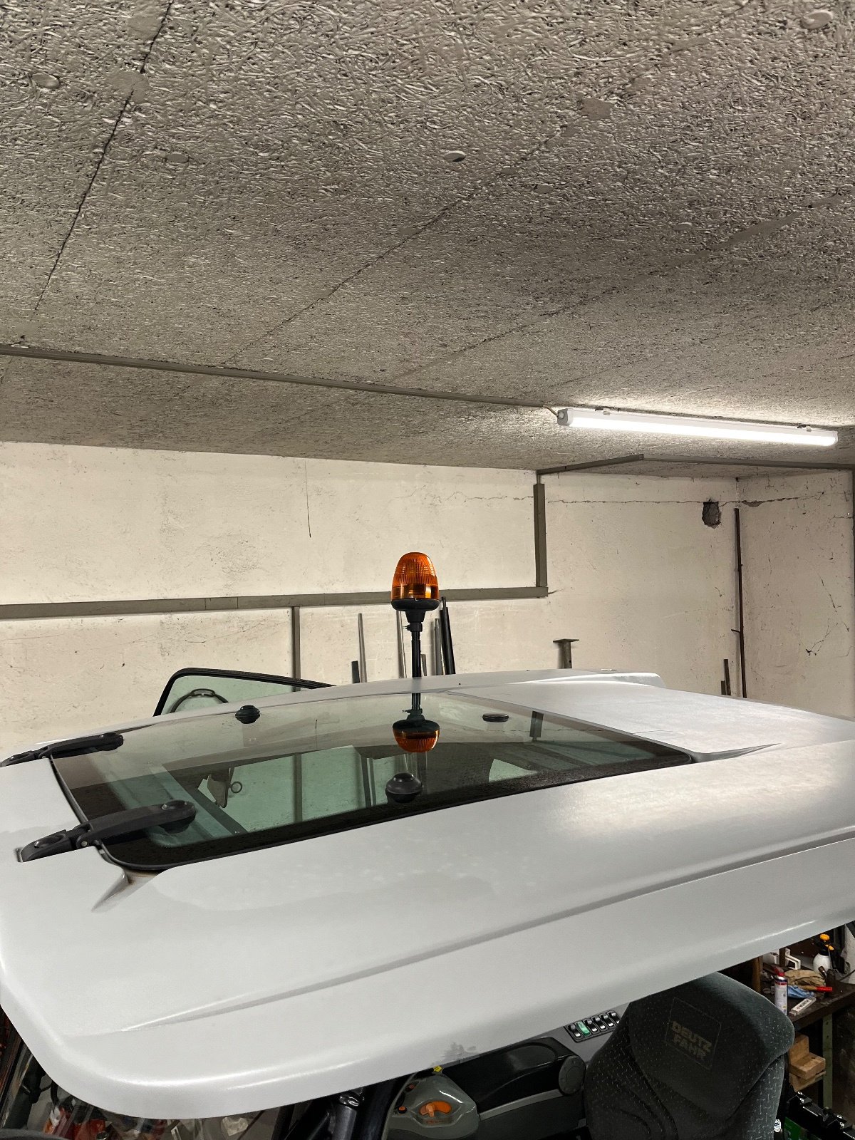 Traktor of the type Deutz-Fahr Agrotron M 625 Profiline, Gebrauchtmaschine in Erding (Picture 12)