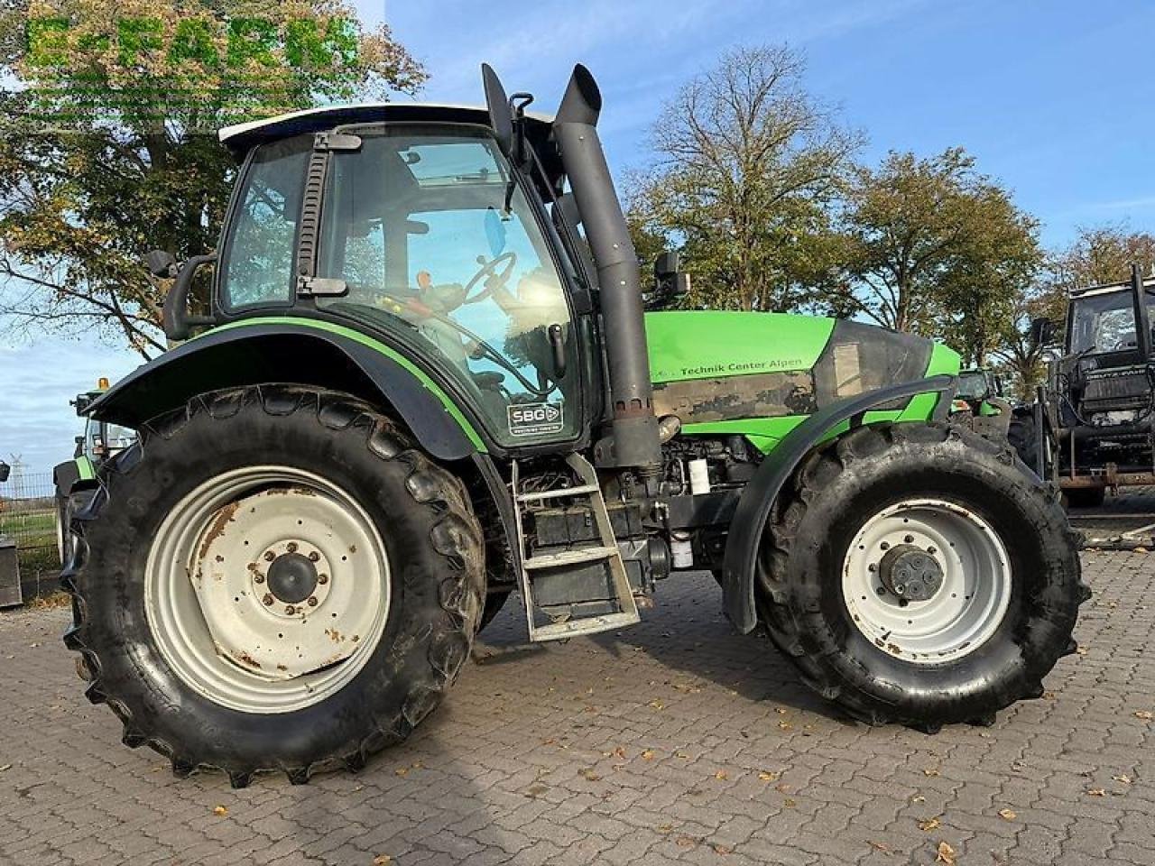 Traktor des Typs Deutz-Fahr agrotron m600 motor neu !, Gebrauchtmaschine in HAMERSEN (Bild 1)