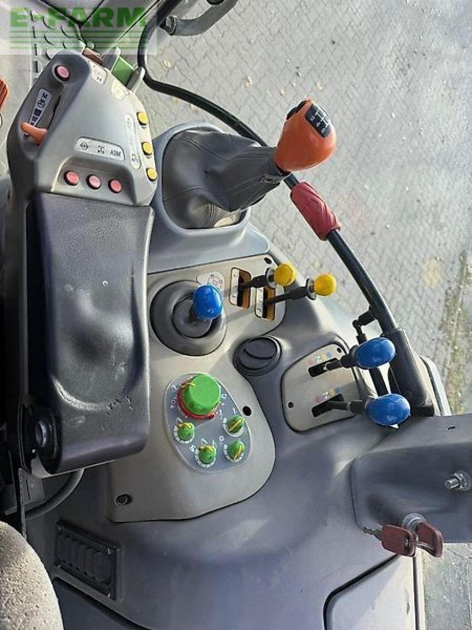 Traktor от тип Deutz-Fahr agrotron m600 motor neu !, Gebrauchtmaschine в HAMERSEN (Снимка 7)