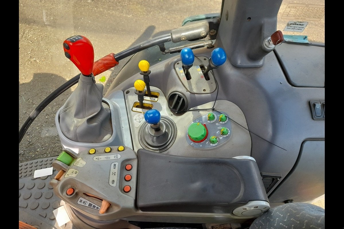 Traktor of the type Deutz-Fahr Agrotron M620, Gebrauchtmaschine in Viborg (Picture 11)