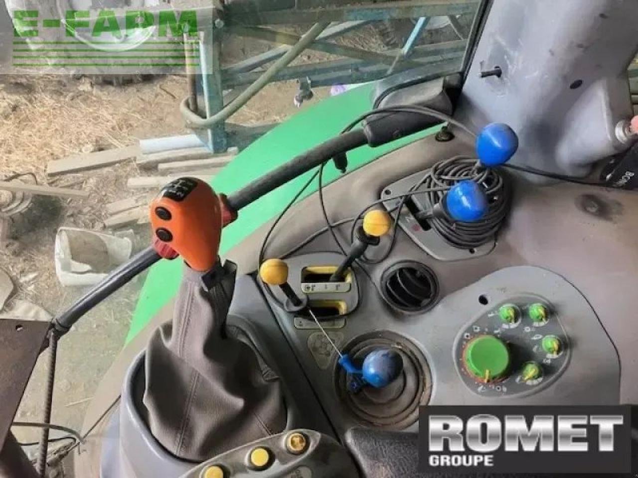 Traktor des Typs Deutz-Fahr agrotron m620, Gebrauchtmaschine in GENNES-SUR-GLAIZE (Bild 4)