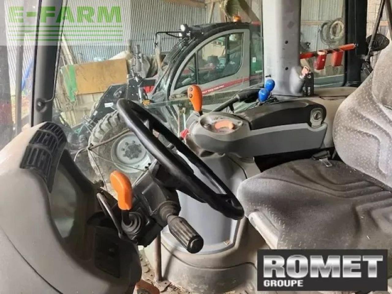 Traktor des Typs Deutz-Fahr agrotron m620, Gebrauchtmaschine in GENNES-SUR-GLAIZE (Bild 5)