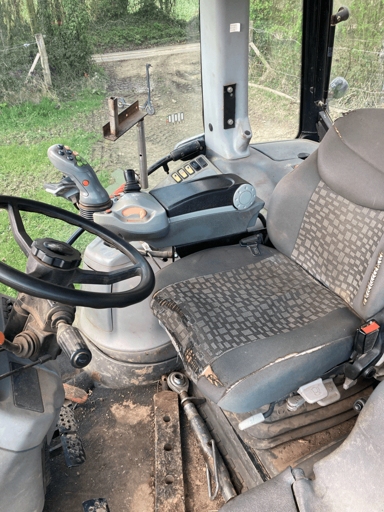 Traktor typu Deutz-Fahr AGROTRON TTV 430, Gebrauchtmaschine w TREMEUR (Zdjęcie 6)