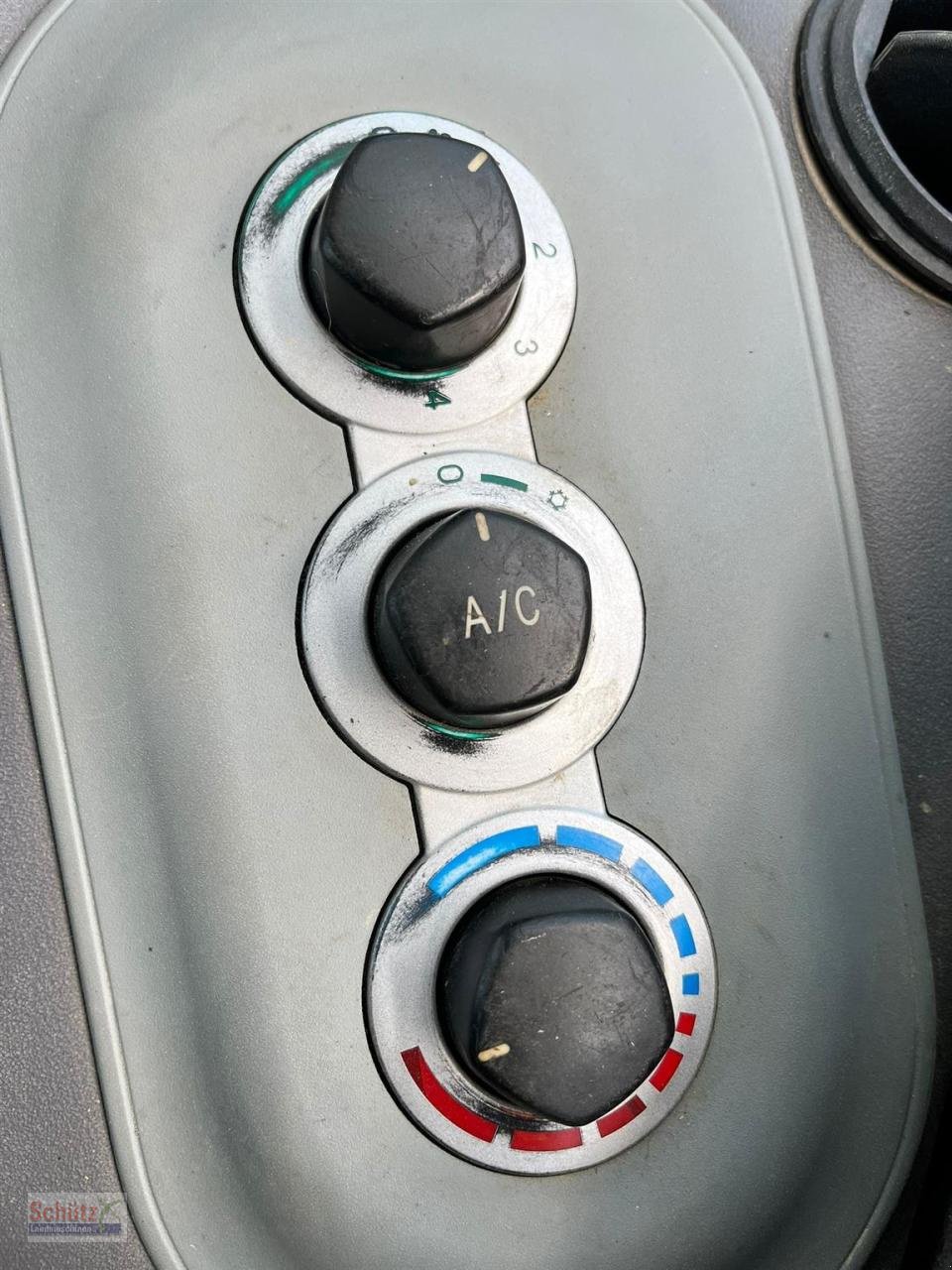 Traktor of the type Deutz-Fahr Agrotron TTV 430, Gebrauchtmaschine in Schierling (Picture 21)