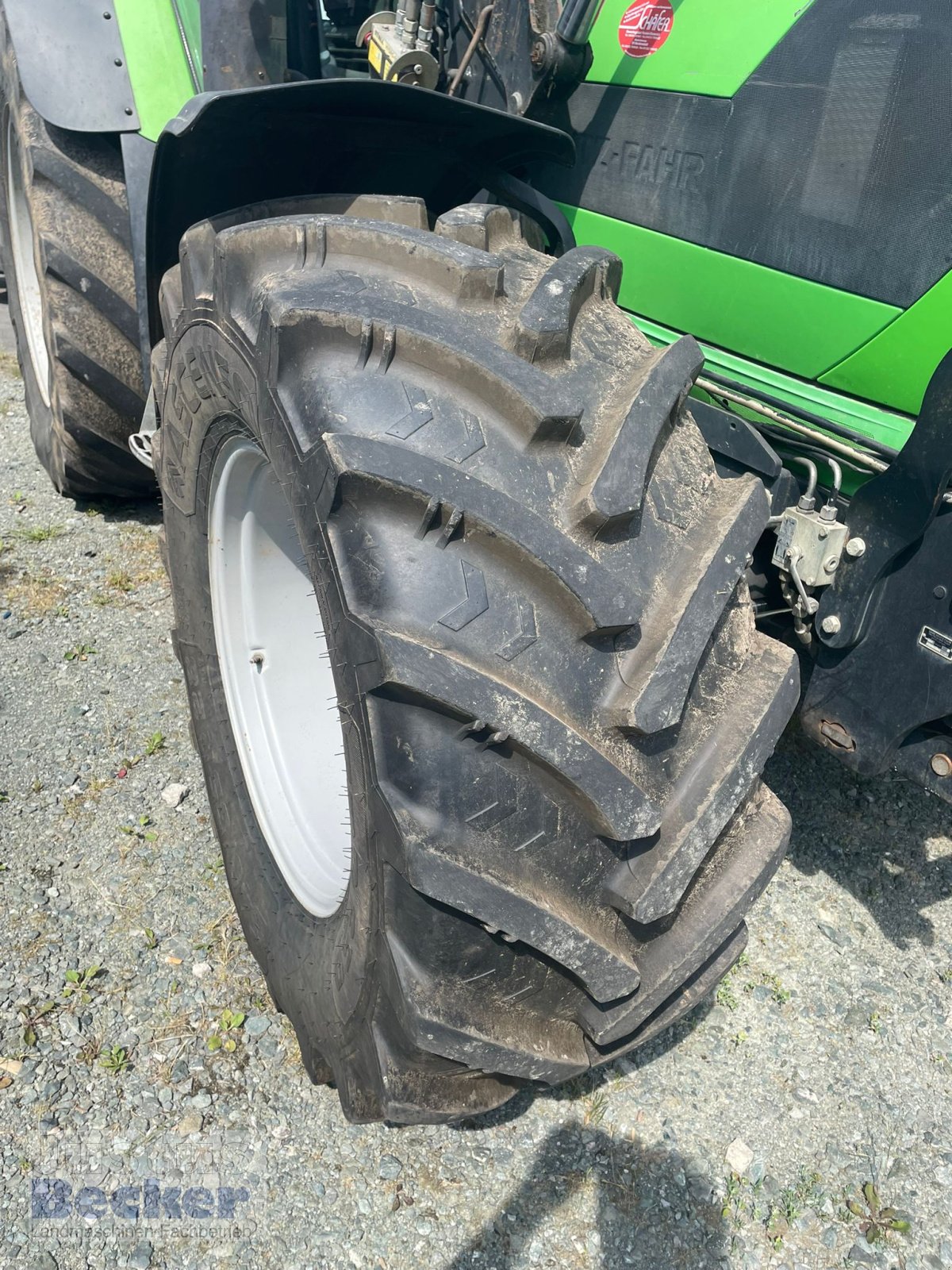 Traktor of the type Deutz-Fahr Agrotron TTV 610, Gebrauchtmaschine in Weimar-Niederwalgern (Picture 3)
