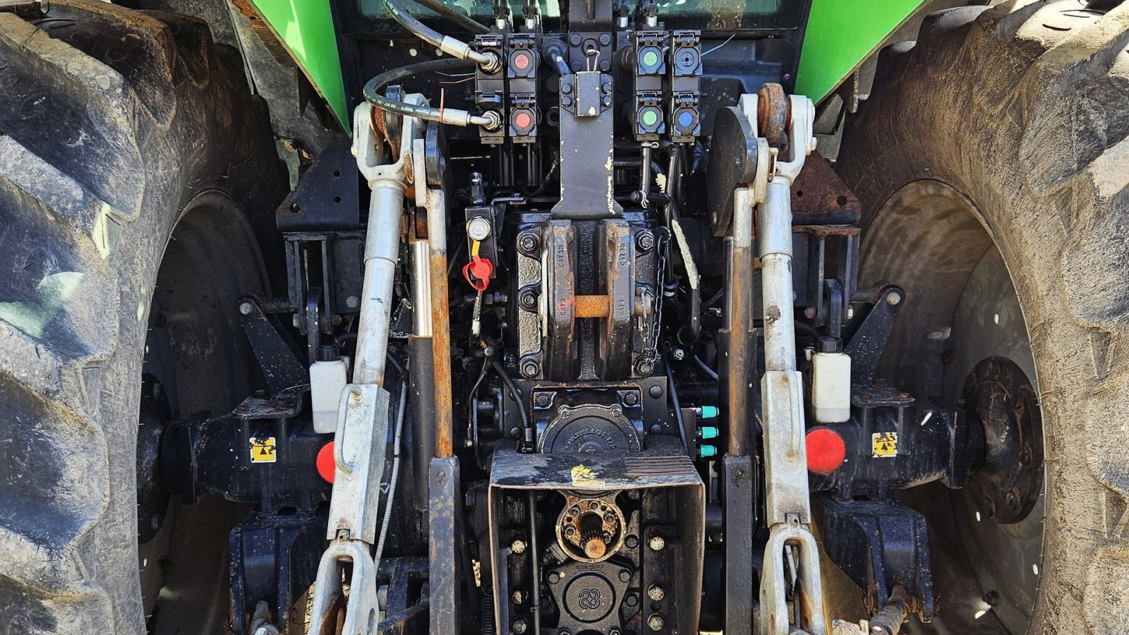 Traktor des Typs Deutz-Fahr Agrotron TTV 6140 / 3600 timer / frontlift / afj. foraksel / hitch, Gebrauchtmaschine in Arden (Bild 10)