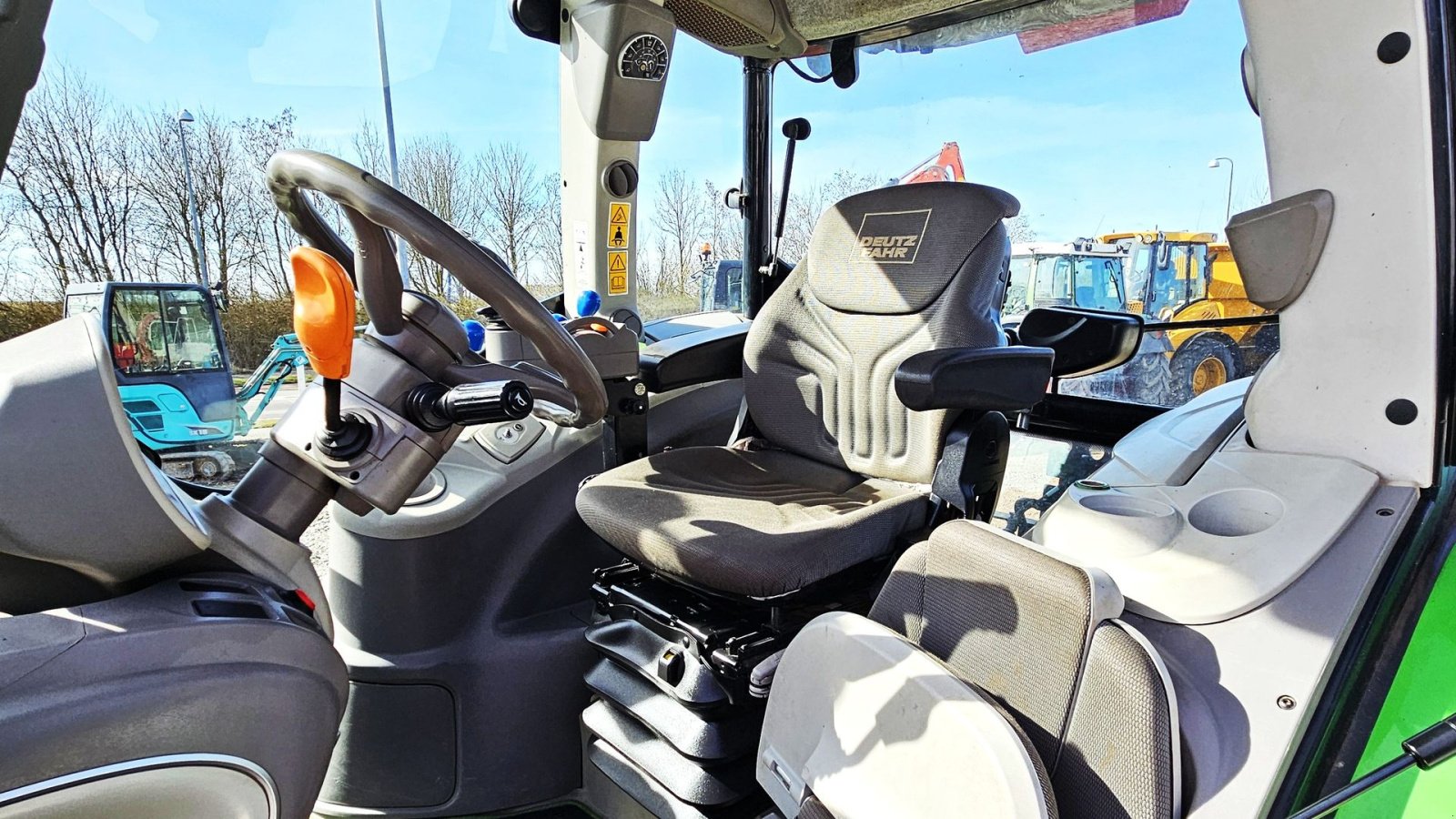 Traktor des Typs Deutz-Fahr Agrotron TTV 6140 / 3600 timer / frontlift / afj. foraksel / hitch, Gebrauchtmaschine in Arden (Bild 13)