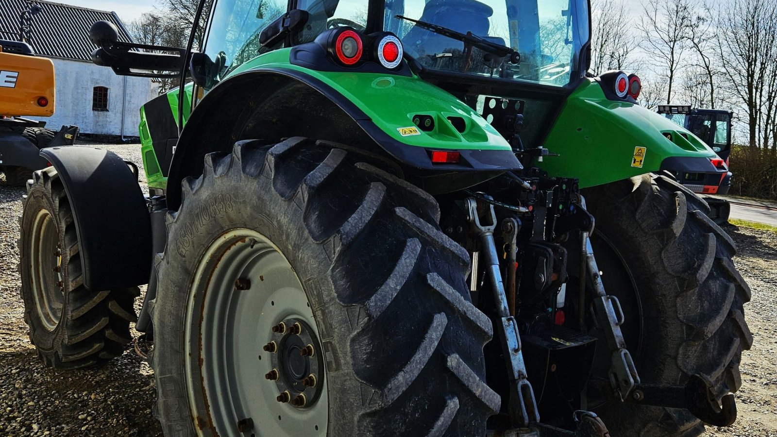 Traktor des Typs Deutz-Fahr Agrotron TTV 6140 / 3600 timer / frontlift / afj. foraksel / hitch, Gebrauchtmaschine in Arden (Bild 5)