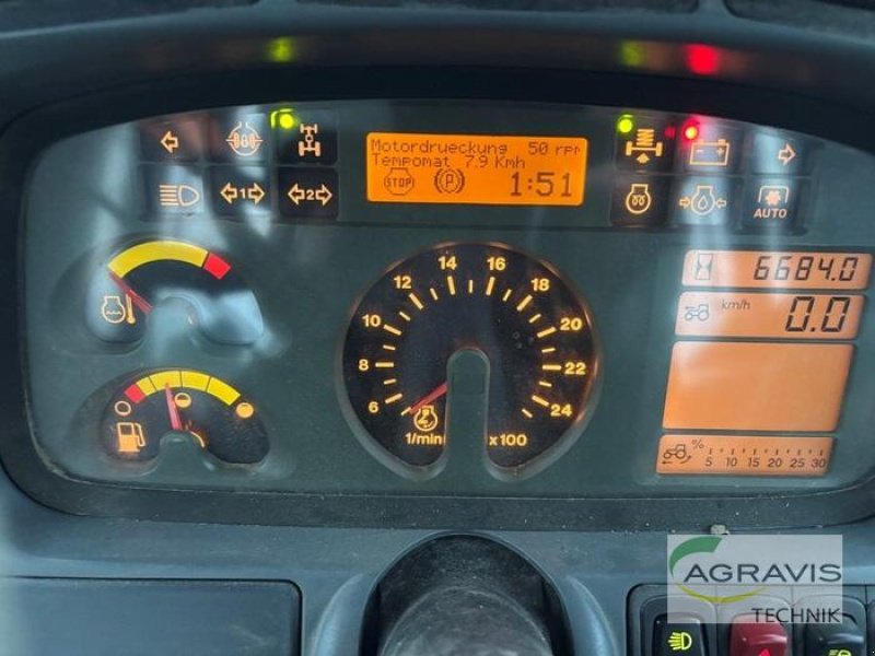 Traktor van het type Deutz-Fahr AGROTRON TTV 620, Gebrauchtmaschine in Barsinghausen-Göxe (Foto 28)