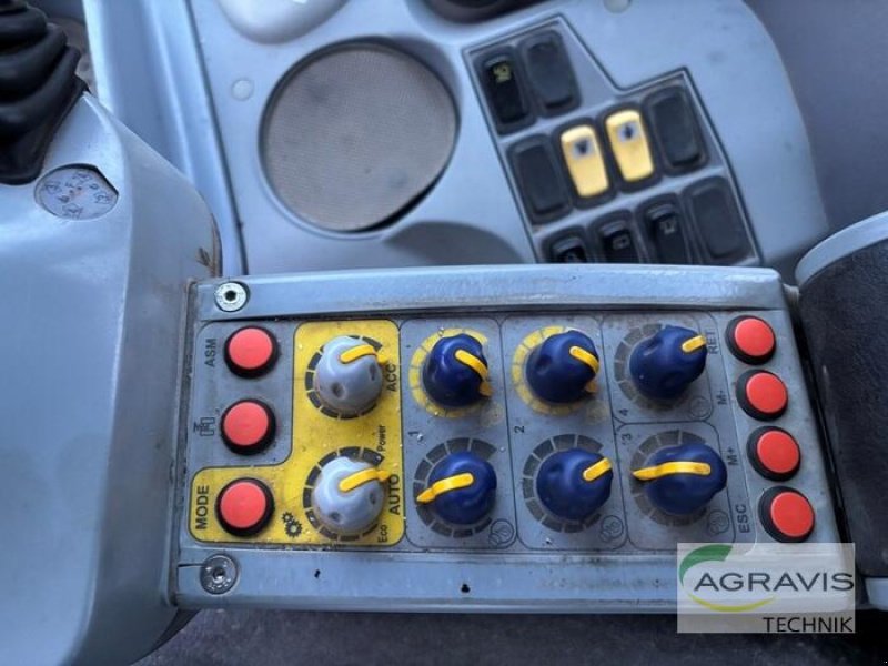 Traktor van het type Deutz-Fahr AGROTRON TTV 620, Gebrauchtmaschine in Barsinghausen-Göxe (Foto 22)