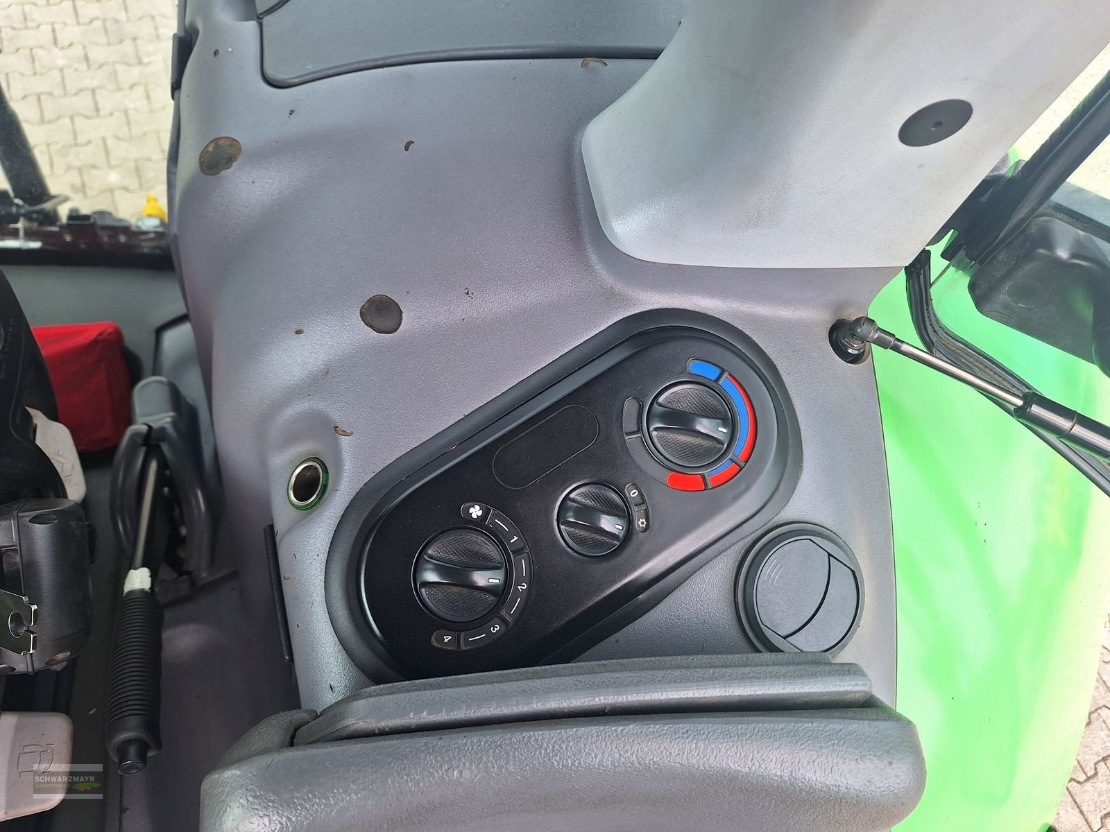 Traktor of the type Deutz-Fahr Agrotron TTV 630, Gebrauchtmaschine in Aurolzmünster (Picture 16)