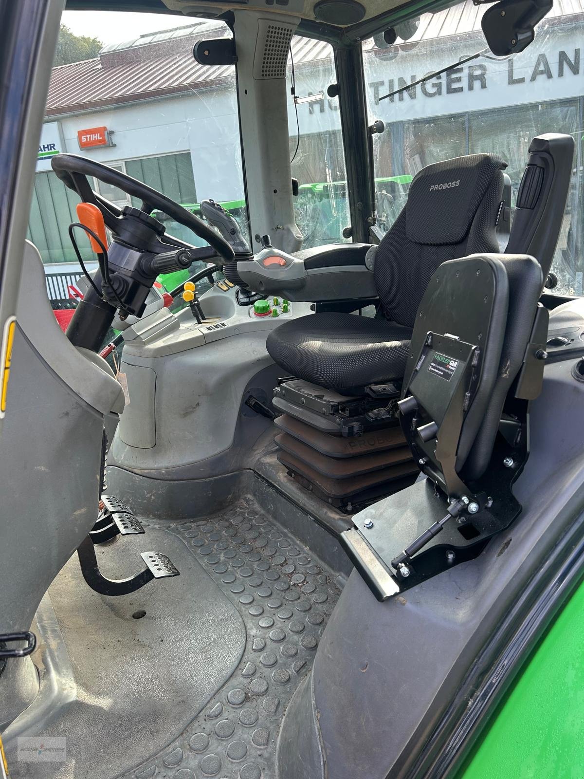 Traktor от тип Deutz-Fahr Agrotron TTV 630, Gebrauchtmaschine в Treuchtlingen (Снимка 8)