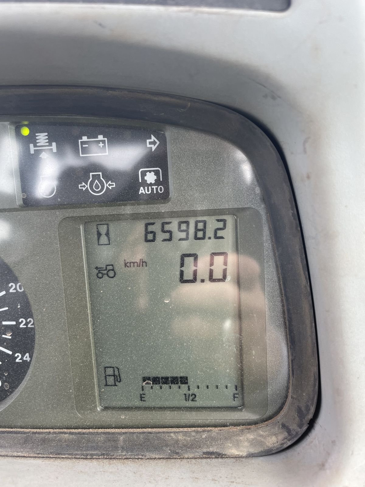 Traktor Türe ait Deutz-Fahr Agrotron TTV 7210, Gebrauchtmaschine içinde Harmannsdorf (resim 6)