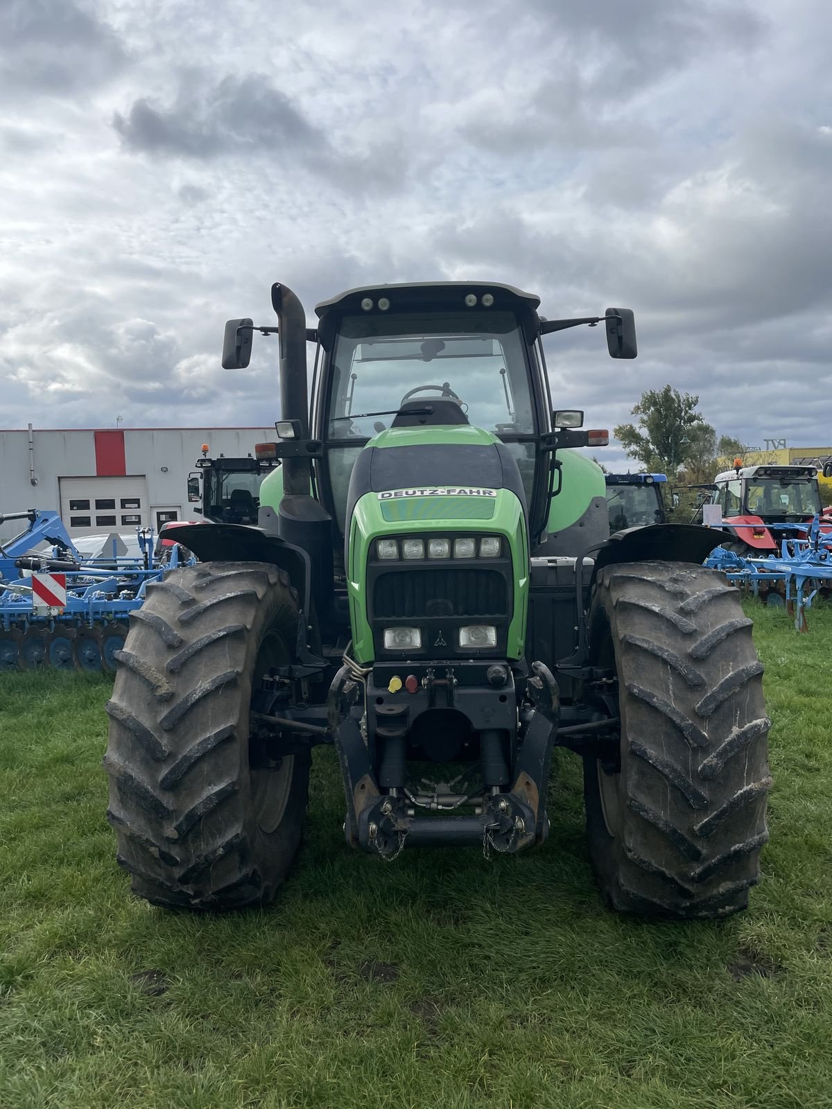 Traktor Türe ait Deutz-Fahr Agrotron TTV 7210, Gebrauchtmaschine içinde Harmannsdorf (resim 2)