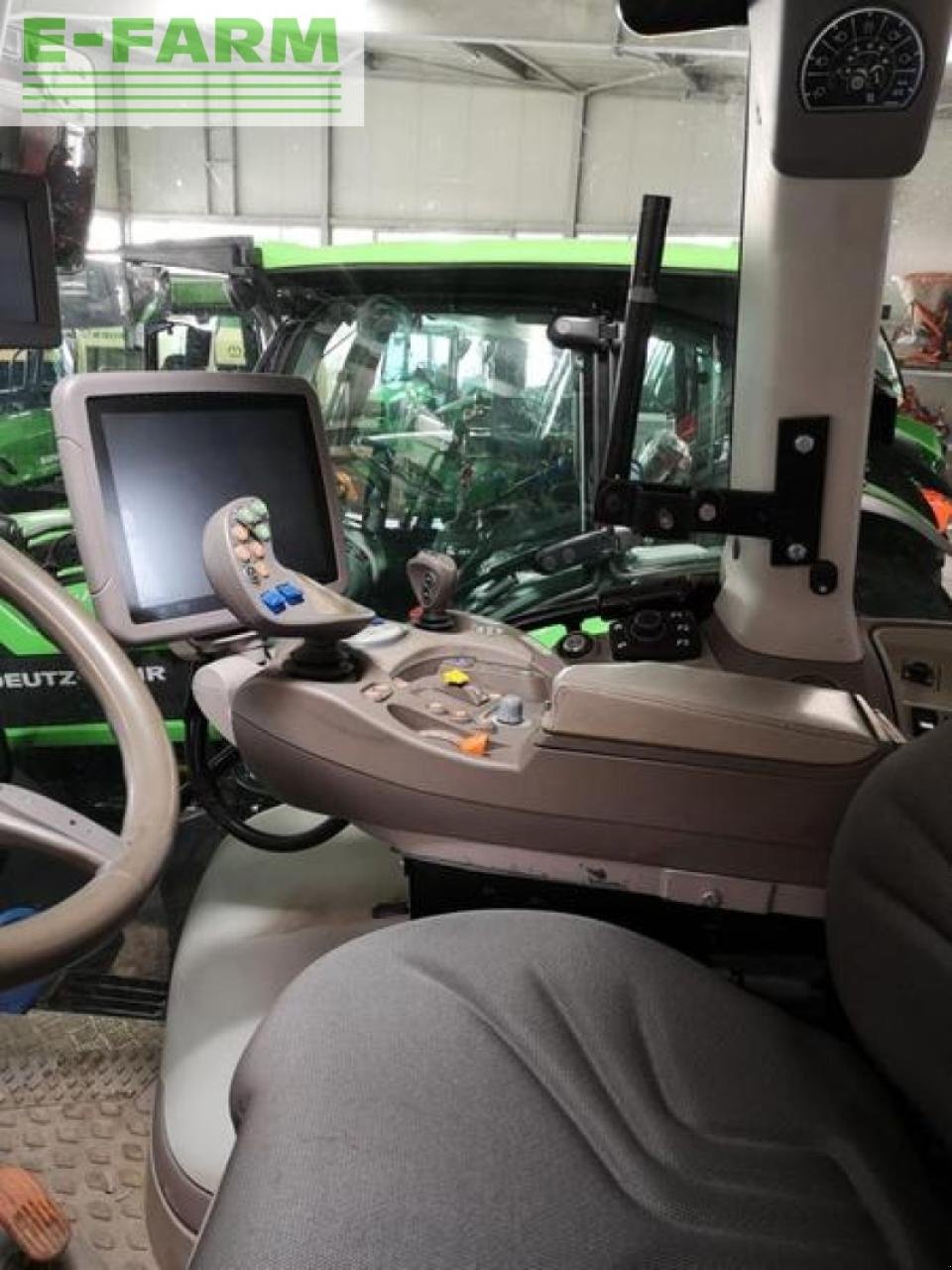 Traktor typu Deutz-Fahr agrotron ttv 7230, Gebrauchtmaschine w Steffenberg (Zdjęcie 4)