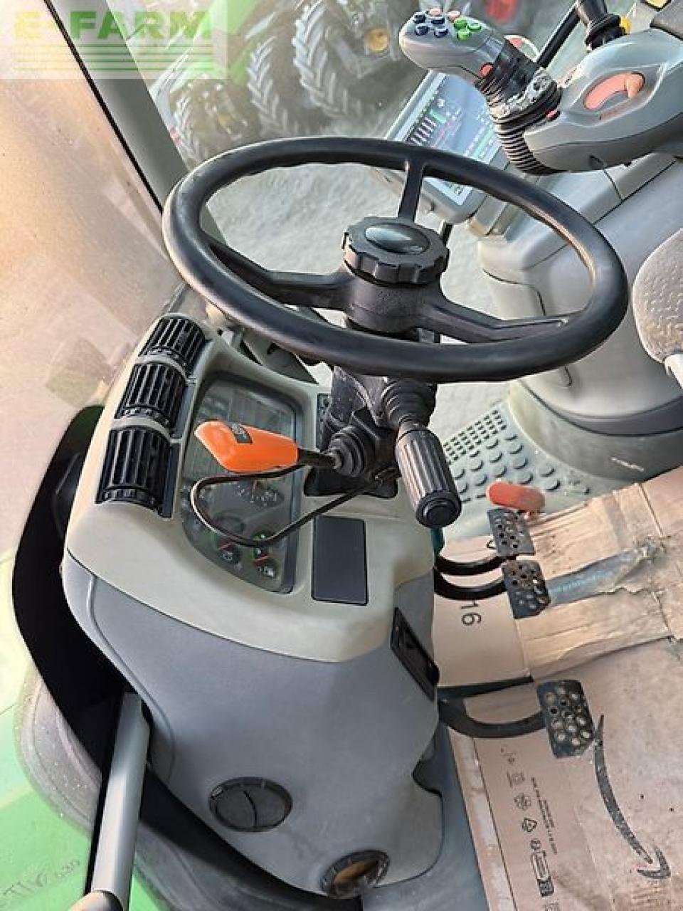 Traktor van het type Deutz-Fahr agrotron ttv630, Gebrauchtmaschine in HAMERSEN (Foto 7)