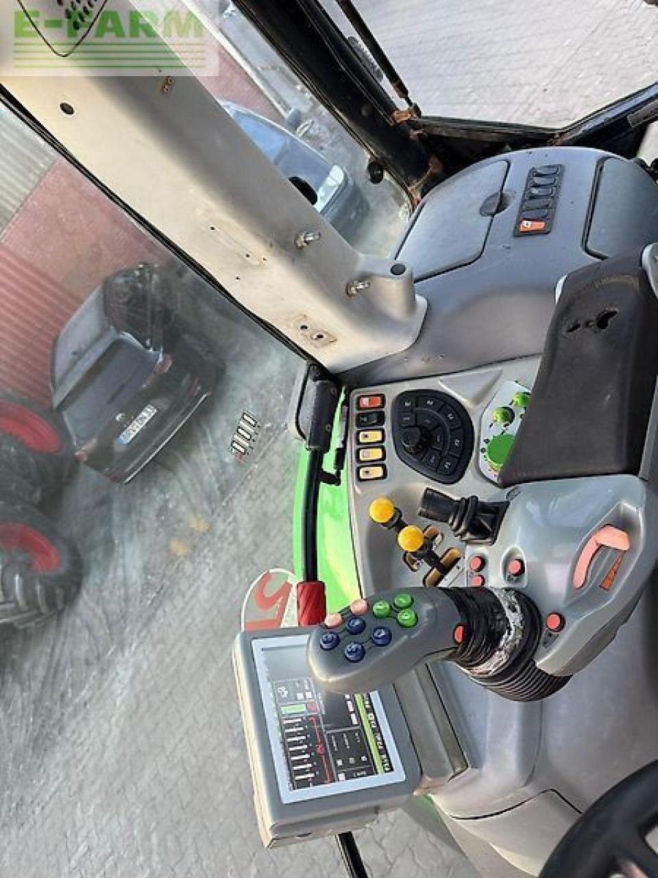 Traktor van het type Deutz-Fahr agrotron ttv630, Gebrauchtmaschine in HAMERSEN (Foto 9)