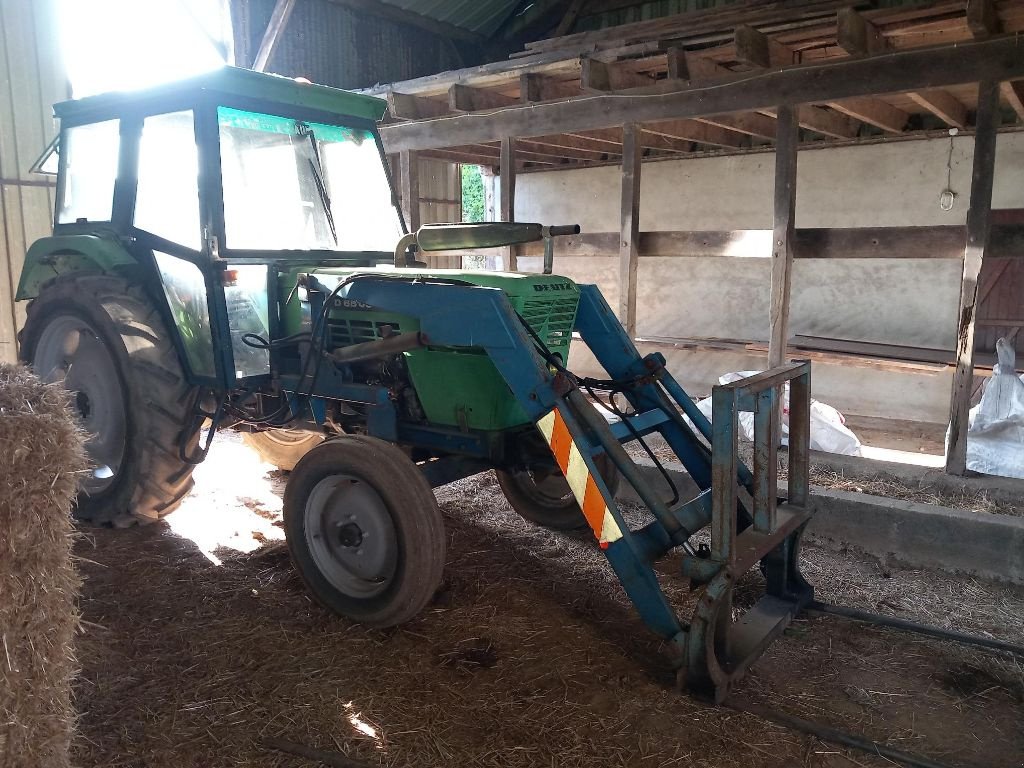 Traktor van het type Deutz-Fahr Chargeur pour D 6006 6806 7006 7206, Gebrauchtmaschine in BRECE (Foto 1)