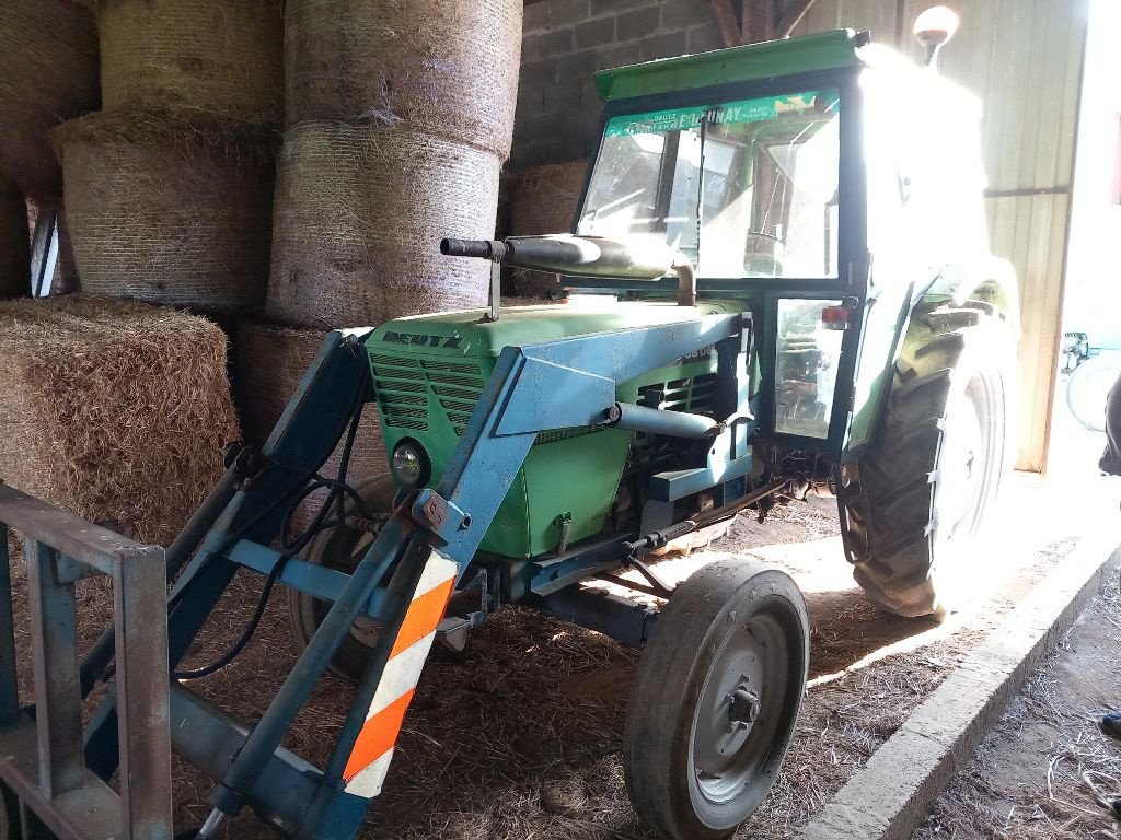 Traktor van het type Deutz-Fahr Chargeur pour D 6006 6806 7006 7206, Gebrauchtmaschine in BRECE (Foto 2)