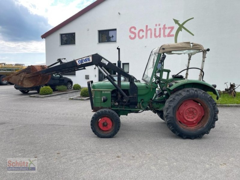 Deutz-Fahr D 4005 Frontlader Kleintraktor Deutz, Gebrauchtmaschine, Год выпуска: 1966, Отработанные часы/га: 4761, Отработанные часы: 4761 Количество часов (Фотография 1) Traktor типа Deutz-Fahr D 4005 Frontlader Kleintraktor Deutz, Gebrauchtmaschine в Schierling (Фотография 1)