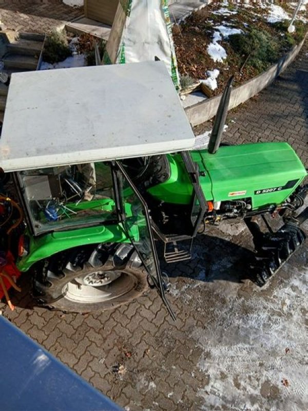 Traktor от тип Deutz-Fahr D 5207 C Allrad, Gebrauchtmaschine в NATTERNBACH (Снимка 16)