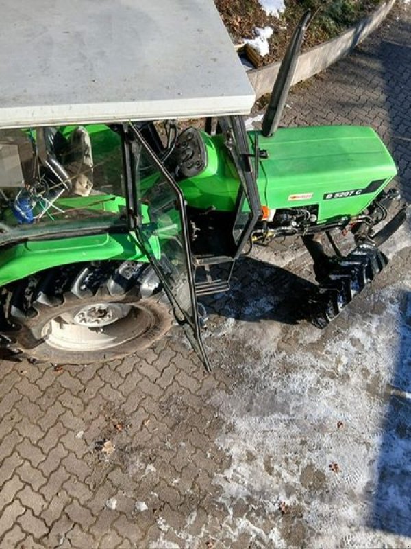 Traktor от тип Deutz-Fahr D 5207 C Allrad, Gebrauchtmaschine в NATTERNBACH (Снимка 4)
