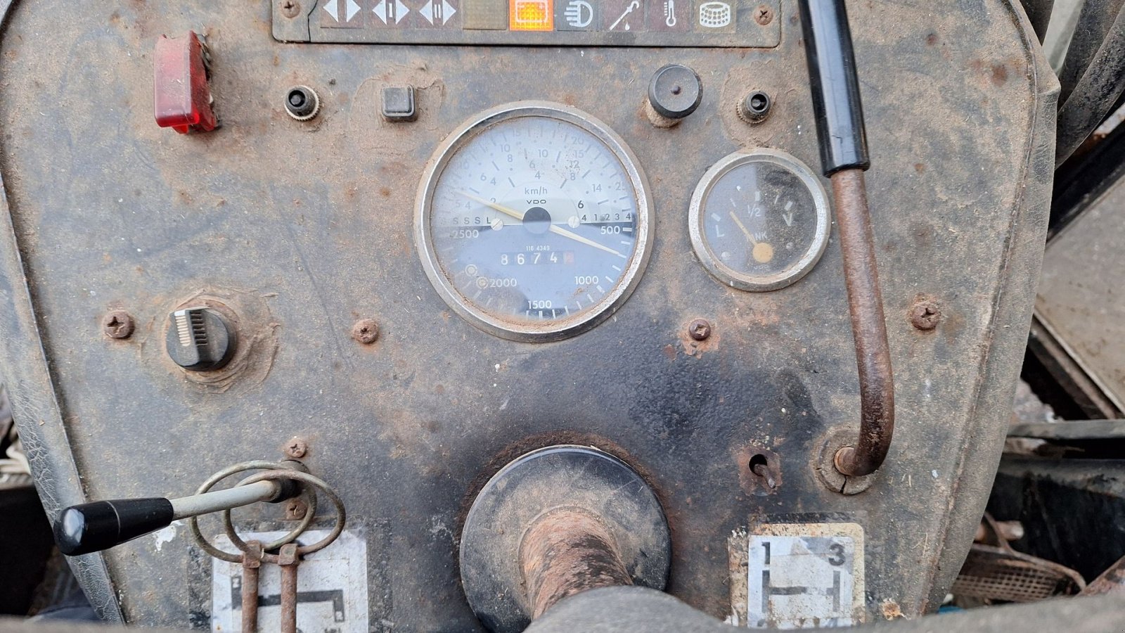 Traktor of the type Deutz-Fahr D 6806, Gebrauchtmaschine in Rødekro (Picture 9)