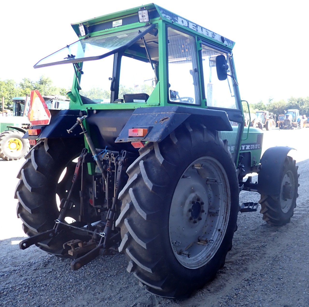 Traktor of the type Deutz-Fahr D7807, Gebrauchtmaschine in Viborg (Picture 4)